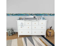 Bricoflor Kinderzimmer Bordüre Maritim mit Walen Babyzimmer Tapeten Bordüre in Blau Selbstklebend Vlies Kindertapete mit Leuchtturm für Jungen
