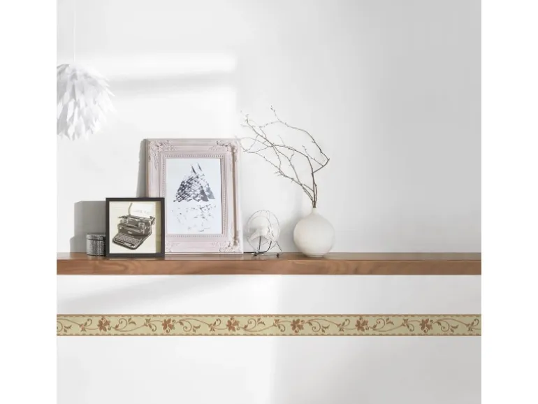 Bricoflor Schmale Tapetenbordüre Selbstklebend Blumen Bordüre in Gold Braun Florale Wandbordüre aus Vlies und Vinyl für Küche und Badezimmer