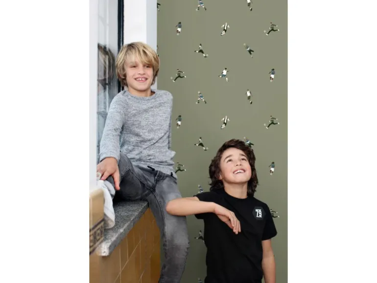ESTAhome Tapete Fußballspieler Olivgrün 50 x 900 cm