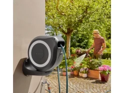 Gardena Wand-Schlauchbox RollUp M mit 20 m Gartenschlauch
