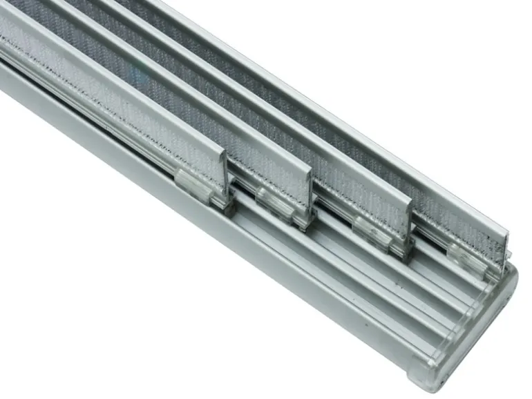 Gardinia Flächenvorhangschiene Komfort Komplett-Set 4-läufig Silber 225 cm