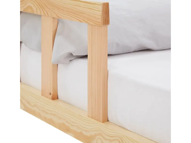 Homestyle4u Kinderbett Natur mit Rausfallschutz 120x200 cm Bodenbett Lattenrost 2839