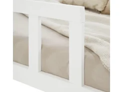 Homestyle4u Kinderbett Weiß mit Rausfallschutz 90x200 cm Bodenbett Lattenrost Matratze 3024