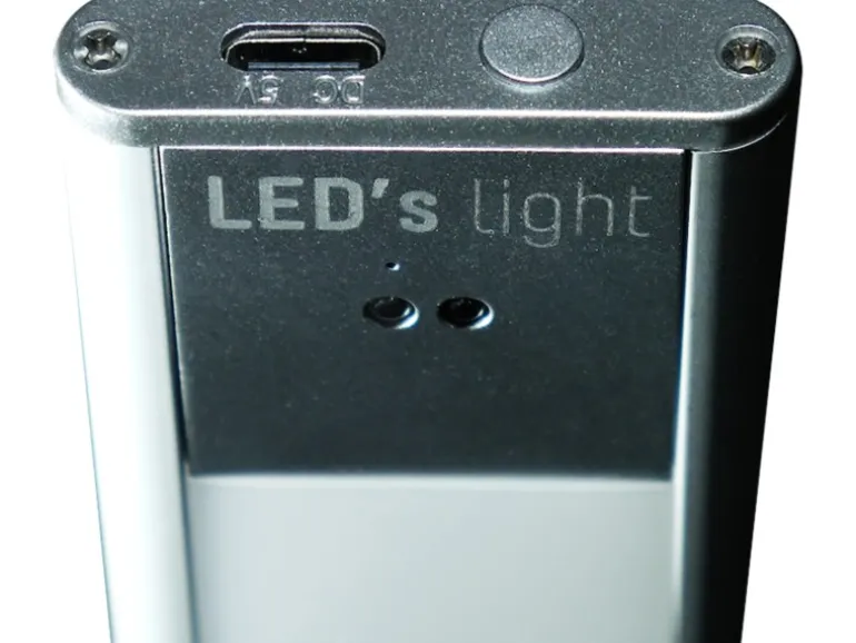 LED-Unterbauleuchte Wellensensor 320 lm 3000-6000 K CCT 80 cm Silber