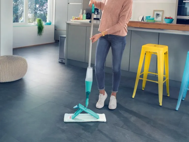 Leifheit Komfort-Sprühwischer Easy Spray XL