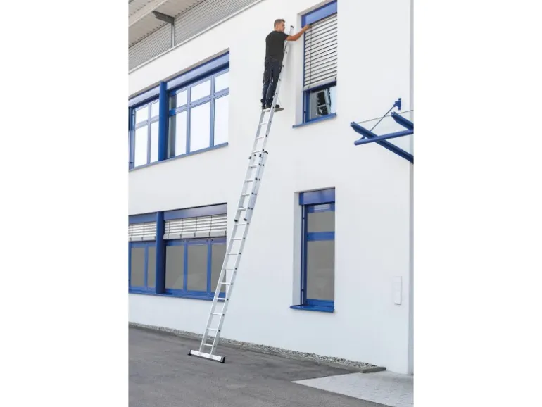 PROREGAL Sprossen-Schiebeleiter mit Standard-Traverse 2 x 17 Sprossen