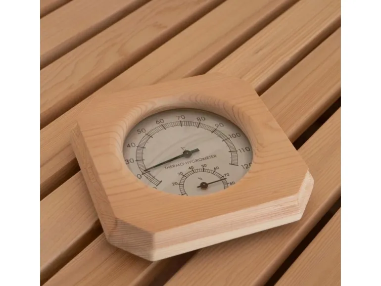 Traditionelle Sauna SKYLINE BIG Tannenholz Natur XL mit Kunststeinwand