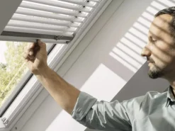 Velux Jalousie Manuell PAL F04 7057S 66 cm x 98 cm Silber Gebürstet