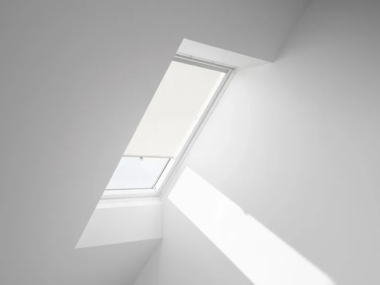 Velux Sichtschutzrollo mit Haltekrallen RHL 100 1086 Beige