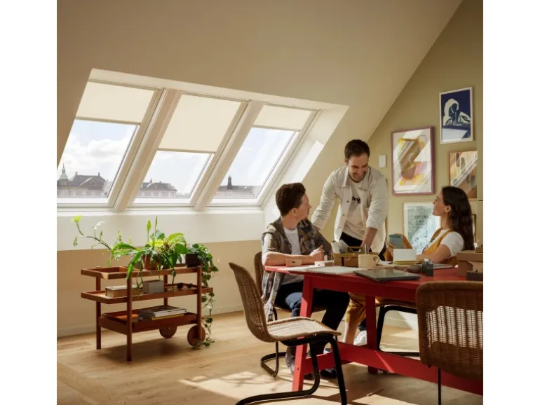 Velux Sichtschutzrollo mit Haltekrallen RHL PK00 1028 Weiß
