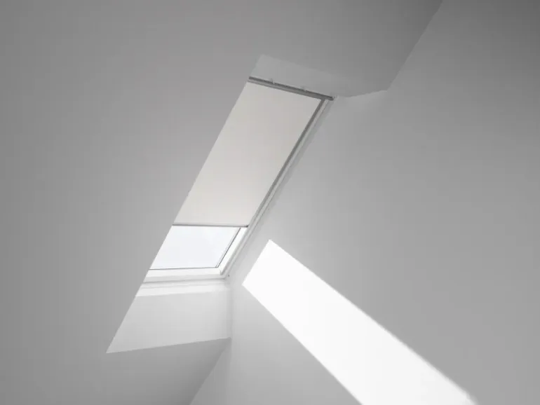 Velux Verdunkelungsrollo manuell DKL Y97 1025S Weiß