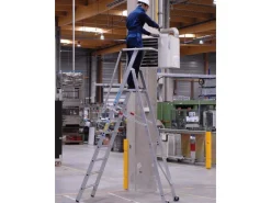 Zarges Stufenleiter ZAP Safemaster S mit Großer Plattform 2 Stufen